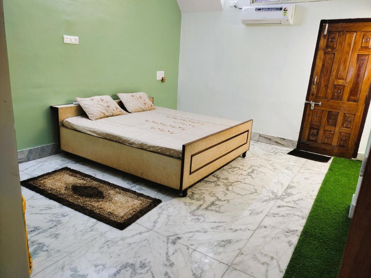 Yellow Homestay - Modern 2Bhk Ac Stay Jabalpur Ngoại thất bức ảnh